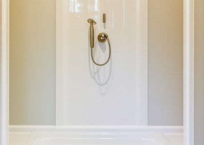 How to Ensure Durable Shower & Baseboards for Lasting Bathroom Impressions